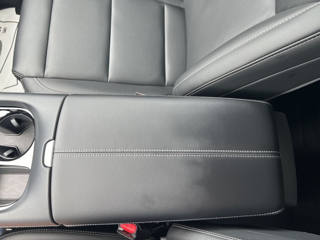 2025 Everest White Pearl Tricoat Nissan Murano SV FWD SUV