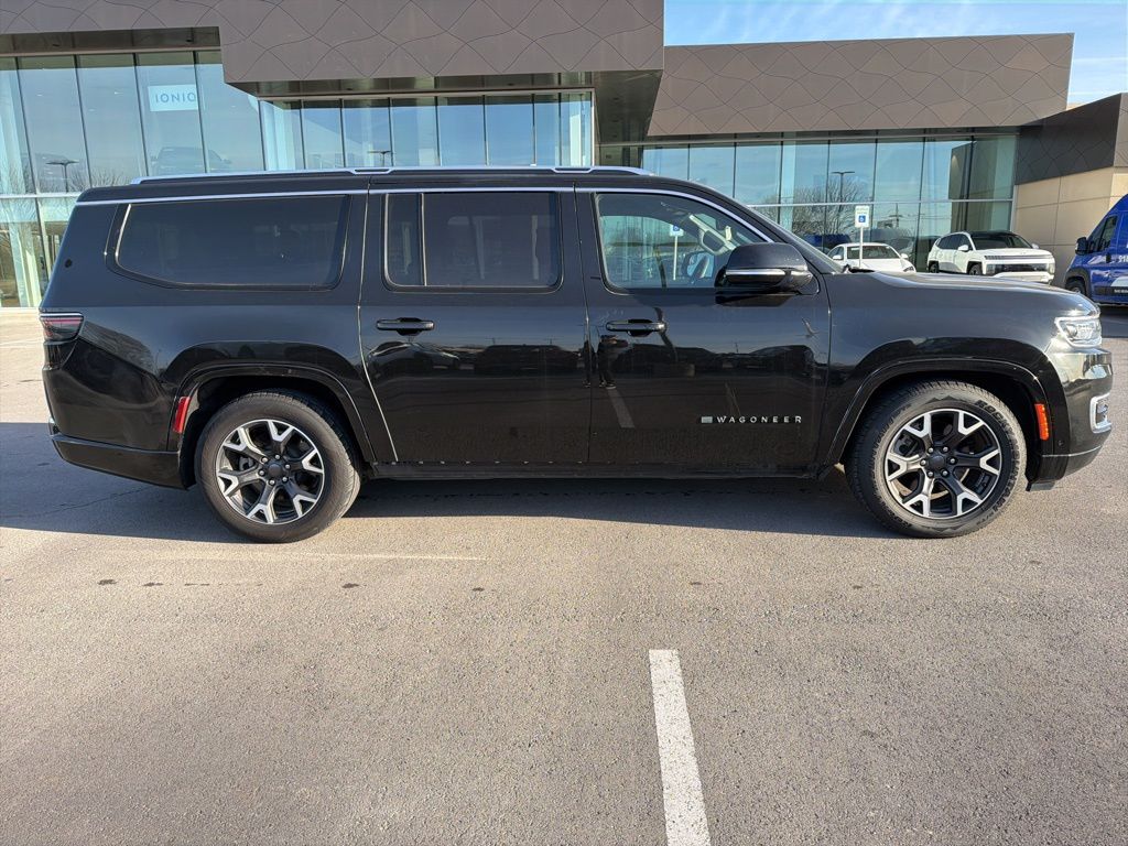 2023 Jeep Wagoneer L