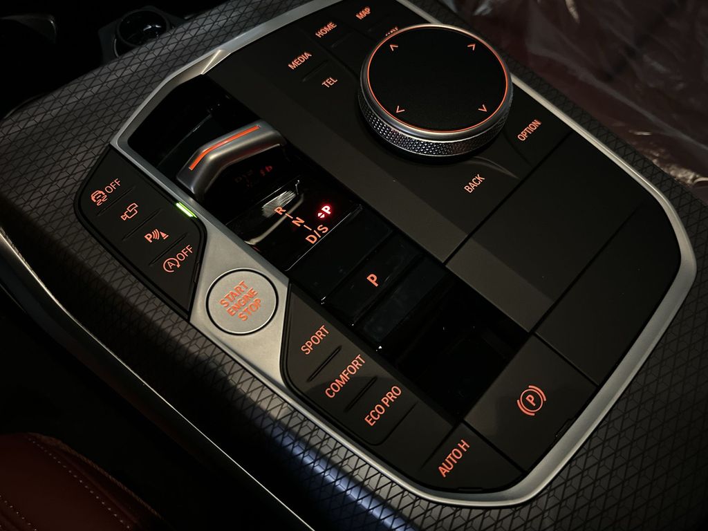 Thumbnail: 2025 BMW 3 Series - 20
