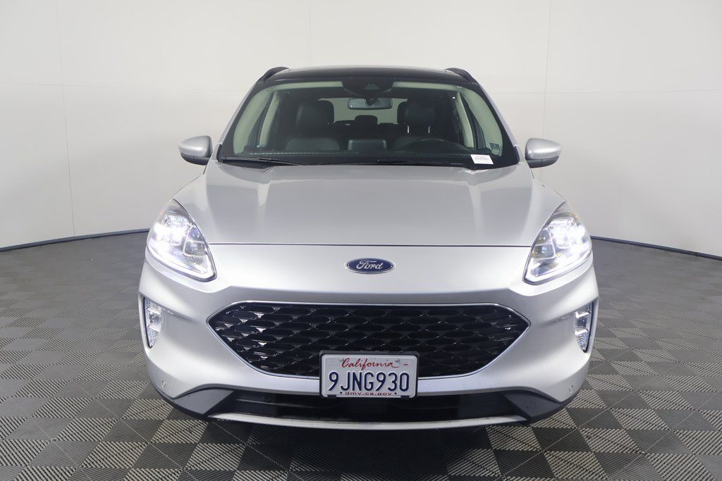 2020 Ford Escape Titanium Hybrid 2