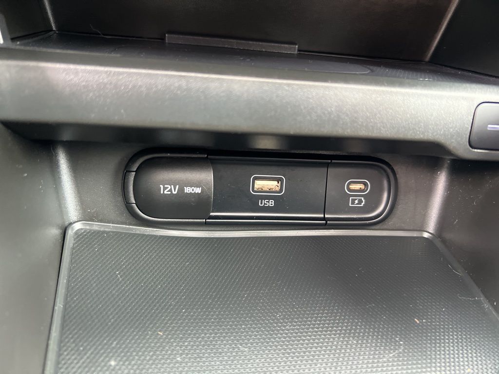 2023 Kia Soul GT-Line photo