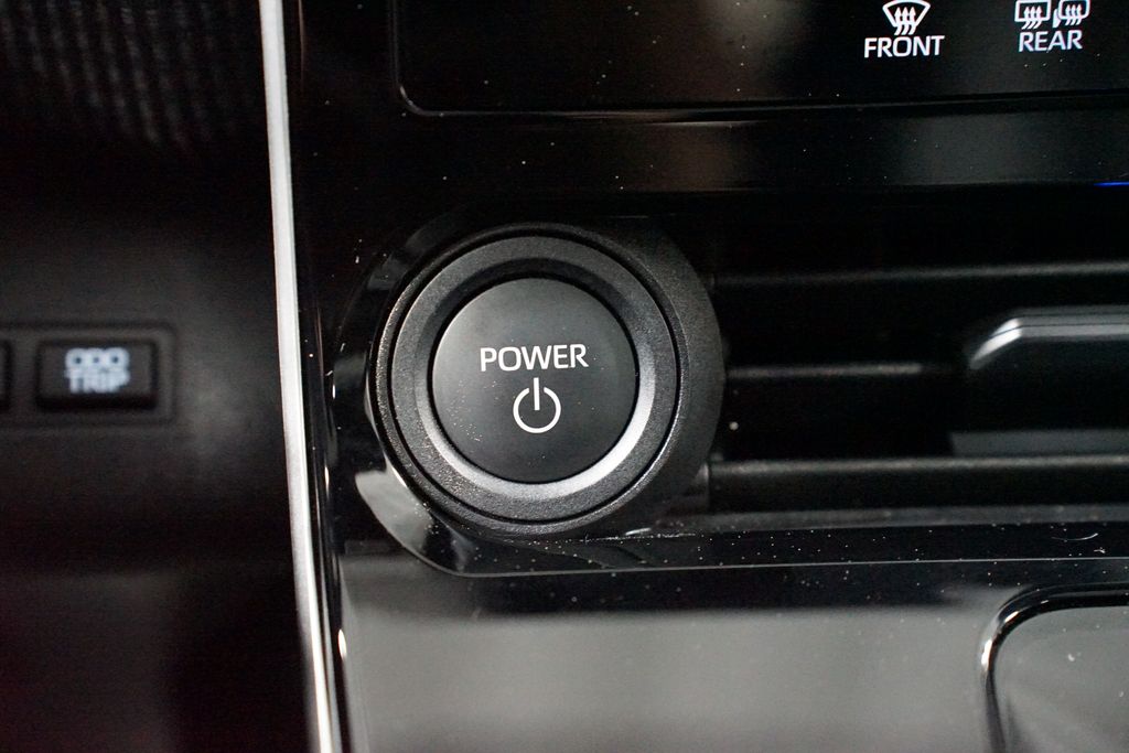 Thumbnail: 2024 Toyota bZ4X - 20