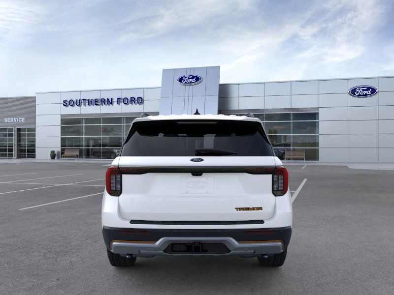 New 2026 White Ford Tremor image 5