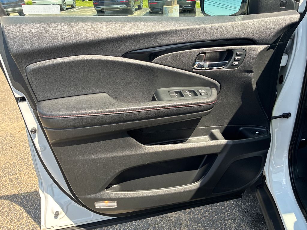 2023 Honda Ridgeline Black Edition - 11