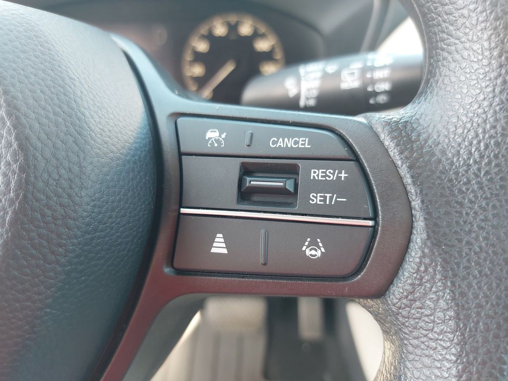 Used 2025 Honda HR-V SUV