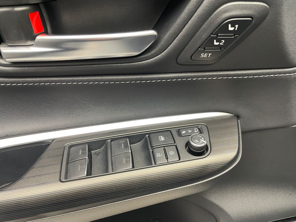 2021 Toyota Venza Limited 10