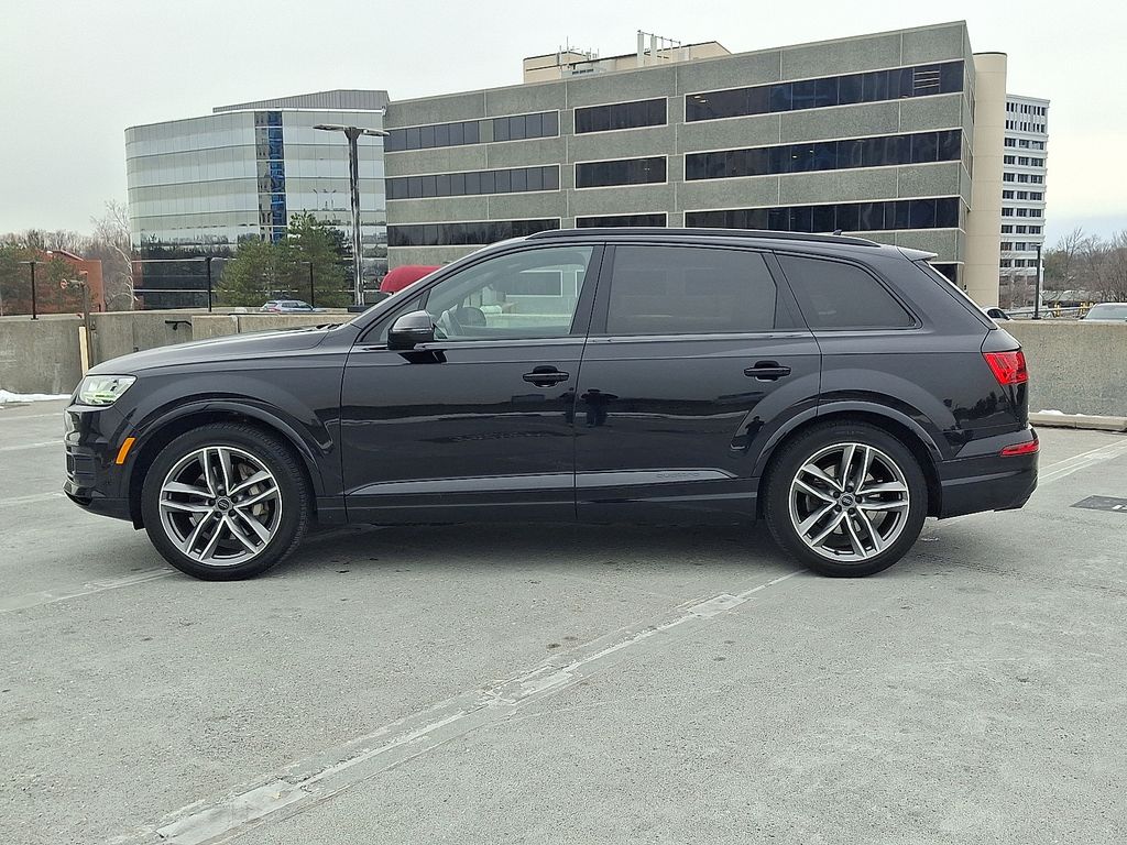 Thumbnail: 2018 Audi Q7 - 2