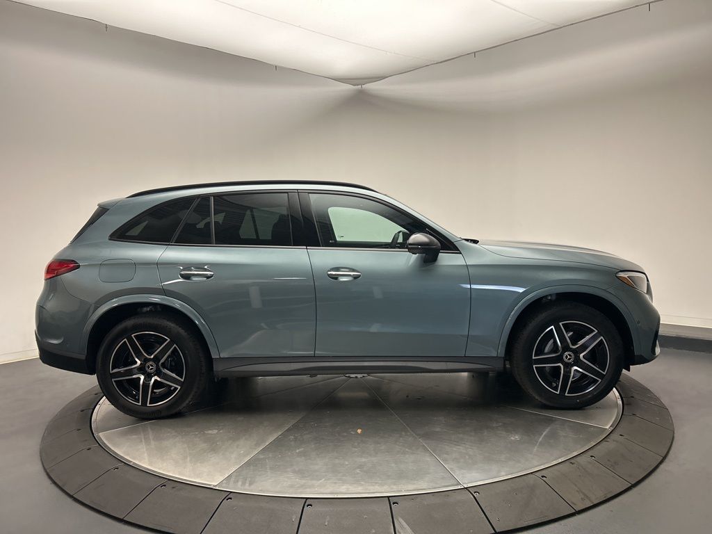 Thumbnail: 2026 Mercedes-Benz GLC - 8