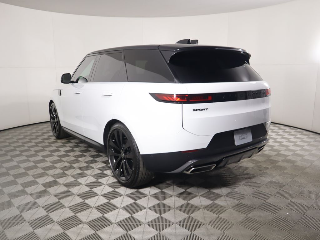 Thumbnail: 2025 Land Rover Range Rover Sport - 7