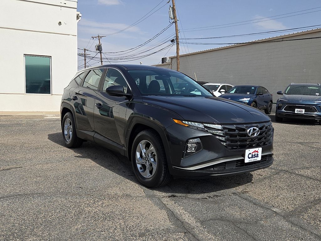 Dark Gray Metallic 2024 Hyundai Tucson SE FWD SUV / Crossover Front-Wheel Drive 8-Speed Automatic