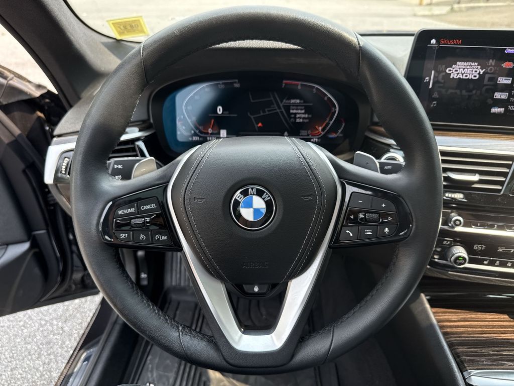 Thumbnail: 2023 BMW 5 Series - 5