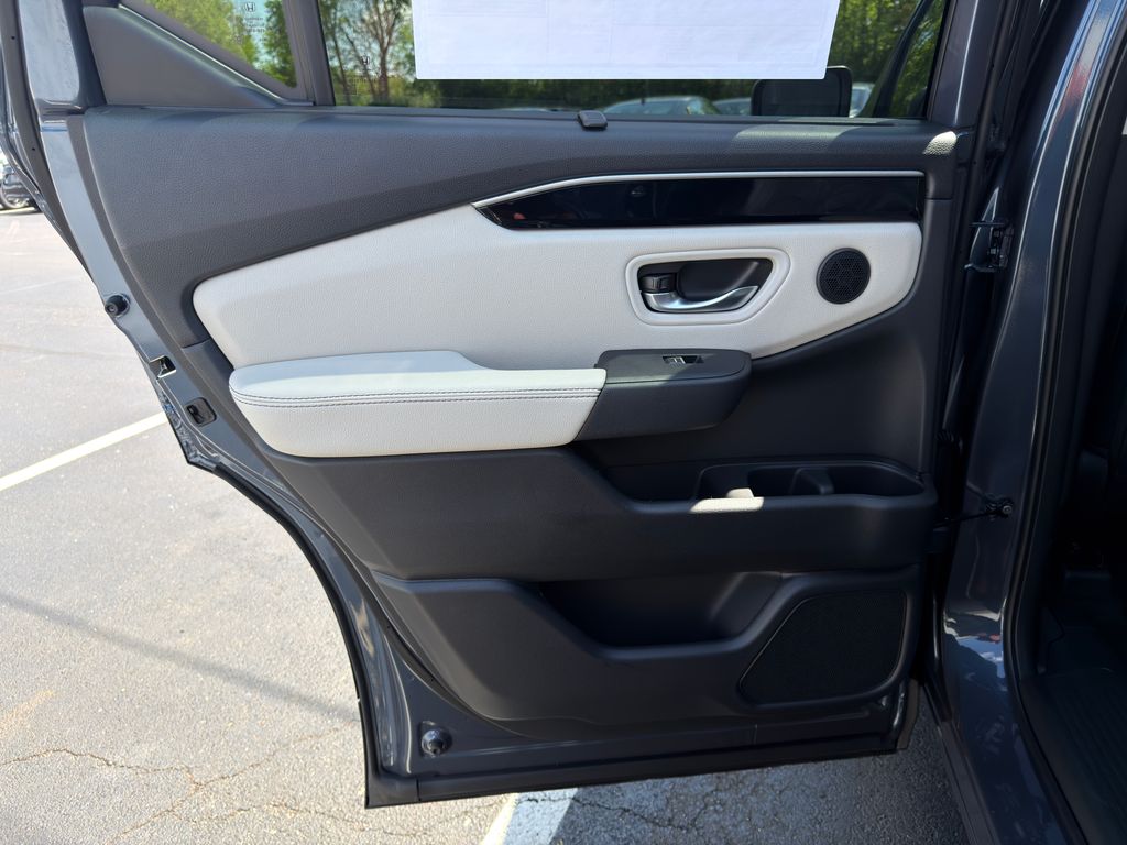 Thumbnail: 2026 Honda Pilot - 19