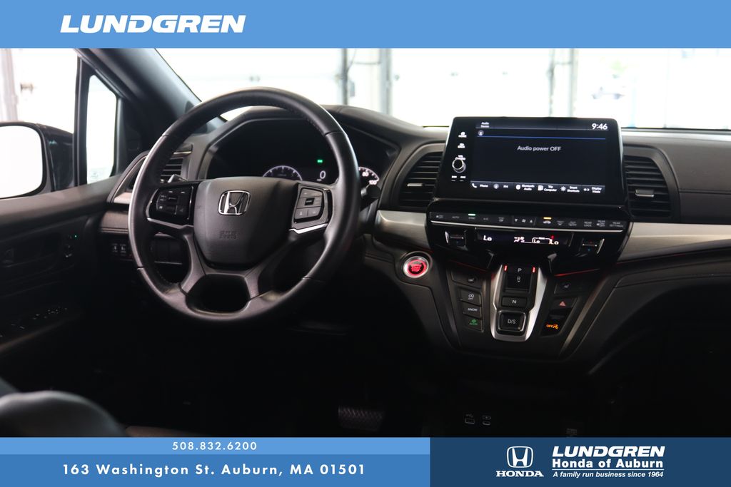 Used 2025 Honda Odyssey Van