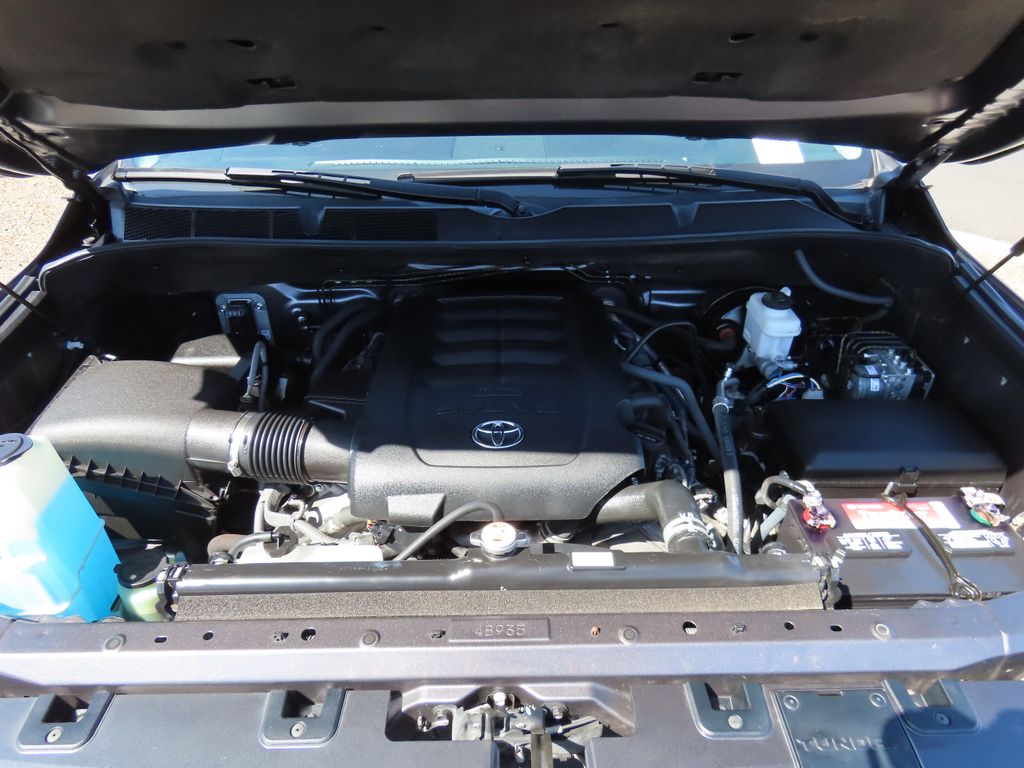 2021 Toyota Tundra Platinum 28