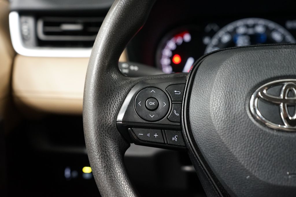 Thumbnail: 2025 Toyota RAV4 - 14