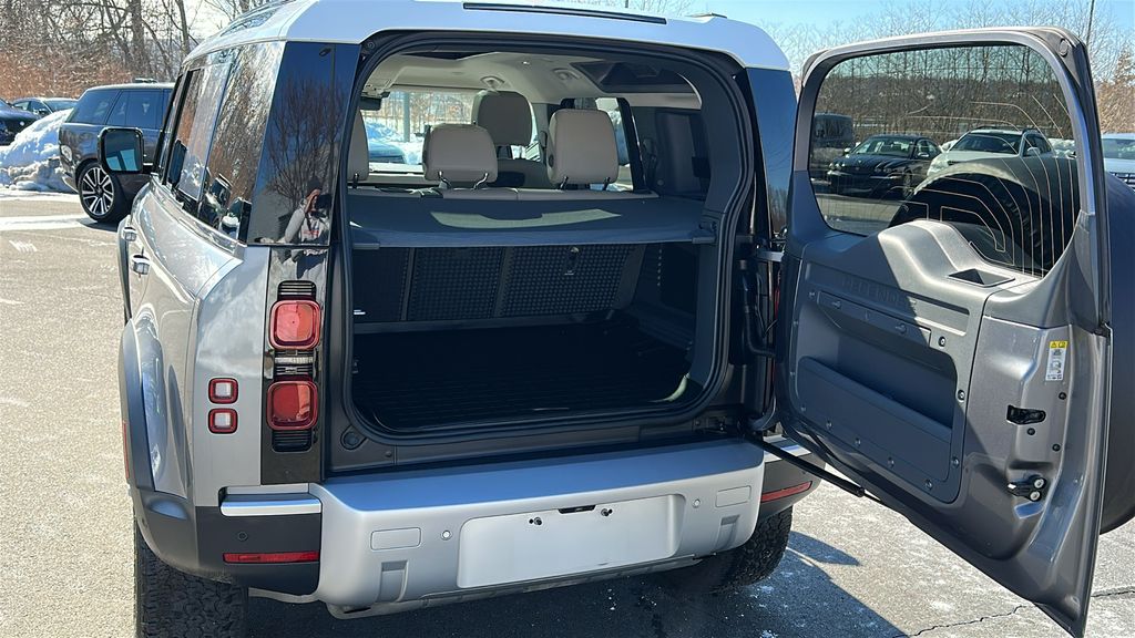 used 2021 Land Rover Defender 110 car, priced at $41,987