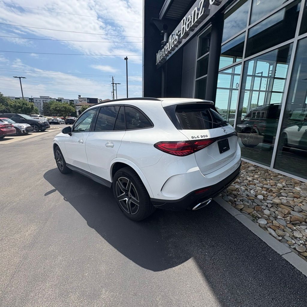 Certified Used 2023 Polar White Mercedes-Benz GLC 300 image 8