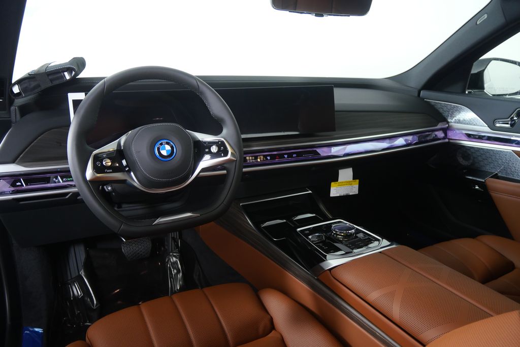 Thumbnail: 2026 BMW i7 - 18