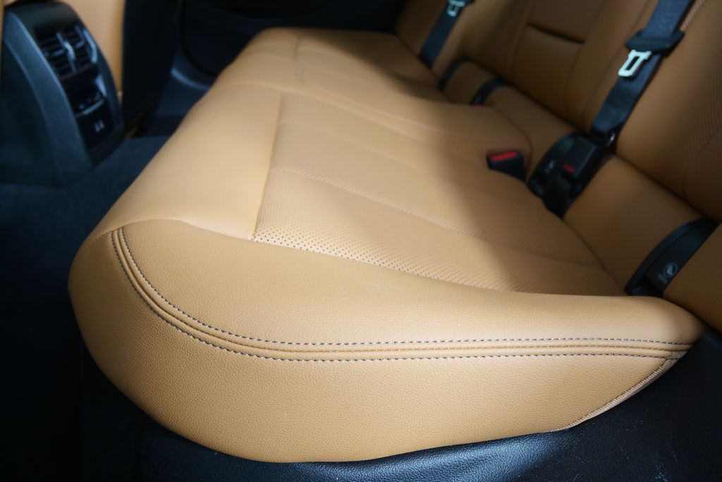 Thumbnail: 2025 BMW 3 Series - 15