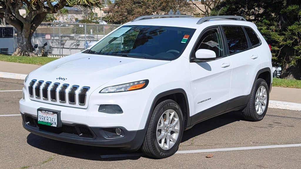 Used 2018 Jeep Cherokee Latitude 4D Sport Utility