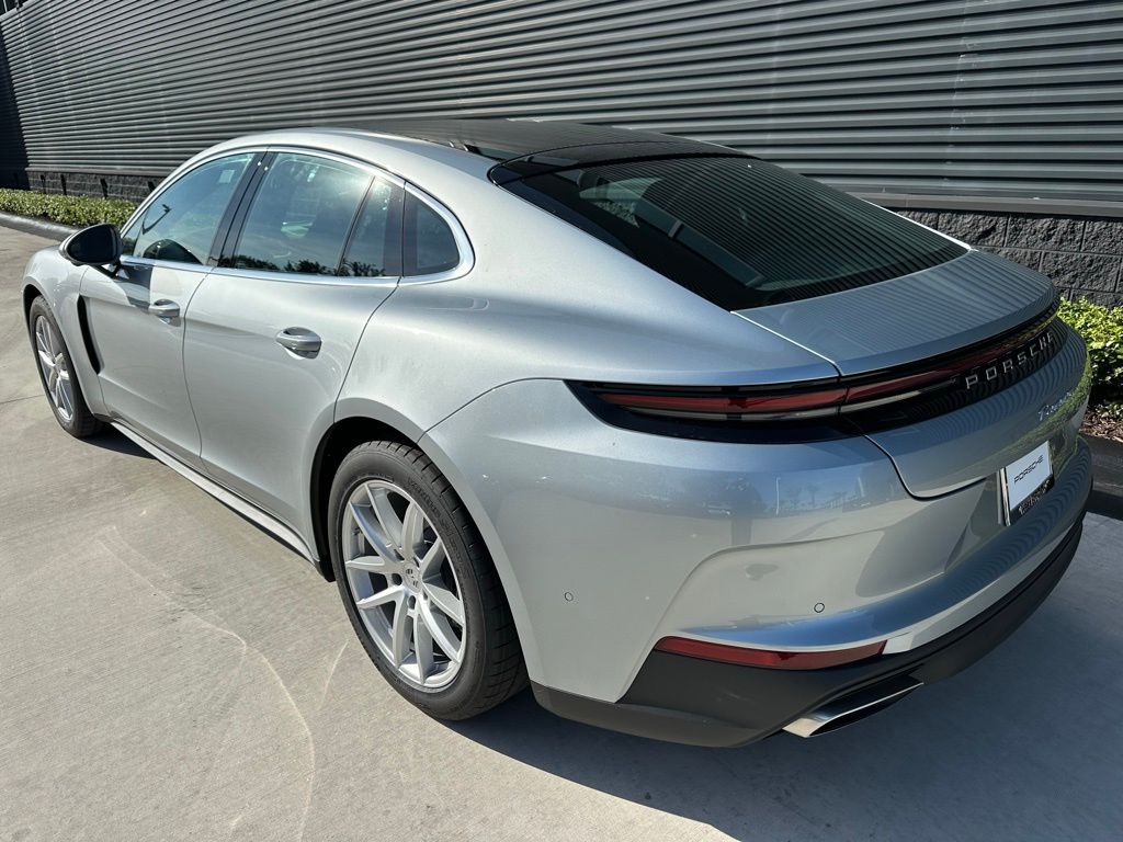 Thumbnail: 2026 Porsche Panamera - 3