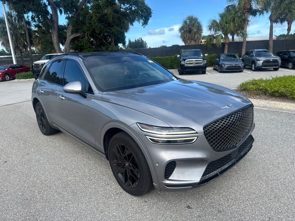 Thumbnail: 2022 Genesis GV70 - 2