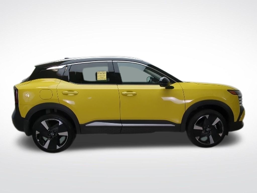2025 Nissan Kicks SR - Photo 6
