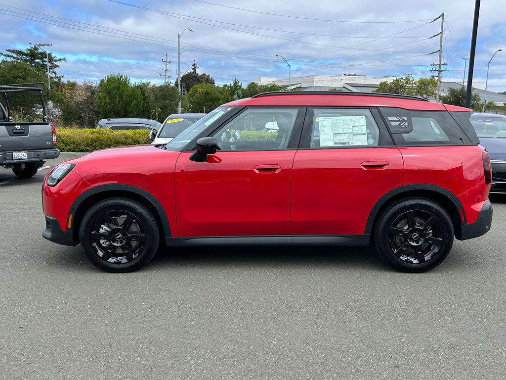 Thumbnail: 2027 MINI Cooper Countryman - 2