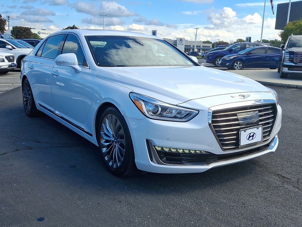 Thumbnail: 2017 Genesis G90 - 3