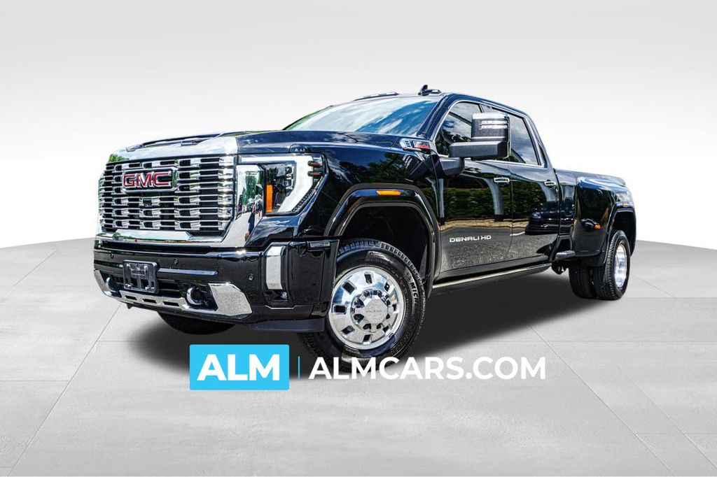 2024 GMC Sierra Denali 4WD Crew Cab Standard Box SRW's photo