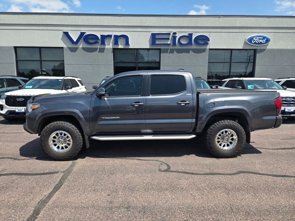 Magnetic Gray Metallic 2022 Toyota Tacoma Pickup Truck Four-Wheel Drive 6-Speed Automatic
