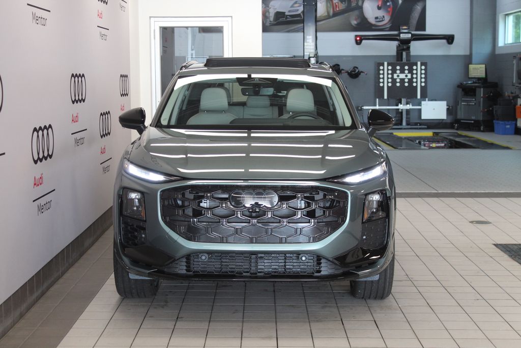 Thumbnail: 2026 Audi Q3 - 9