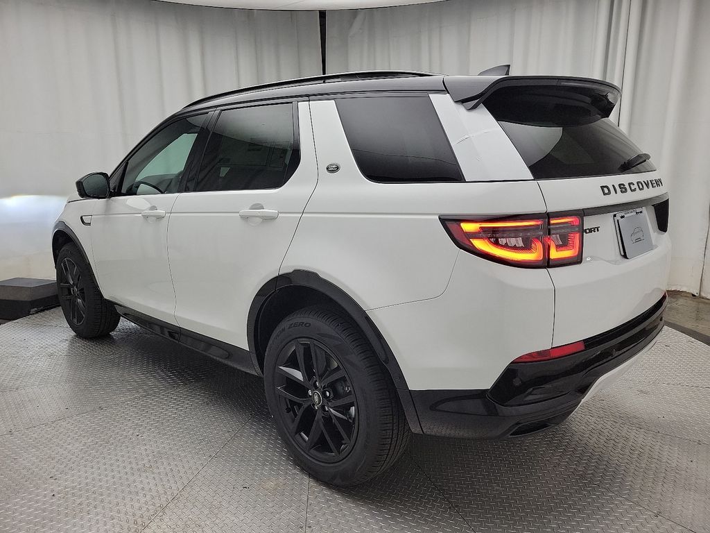 2024 Land Rover Discovery Sport SE 4