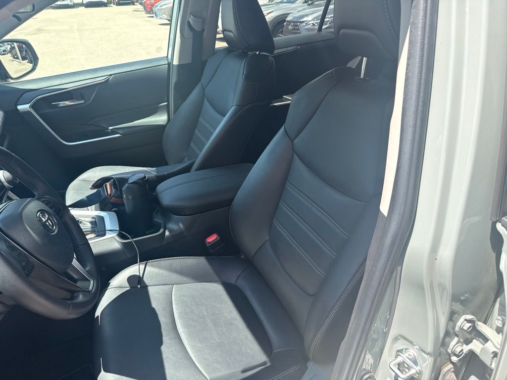 Used 2022 Gray Toyota XLE Premium image 16