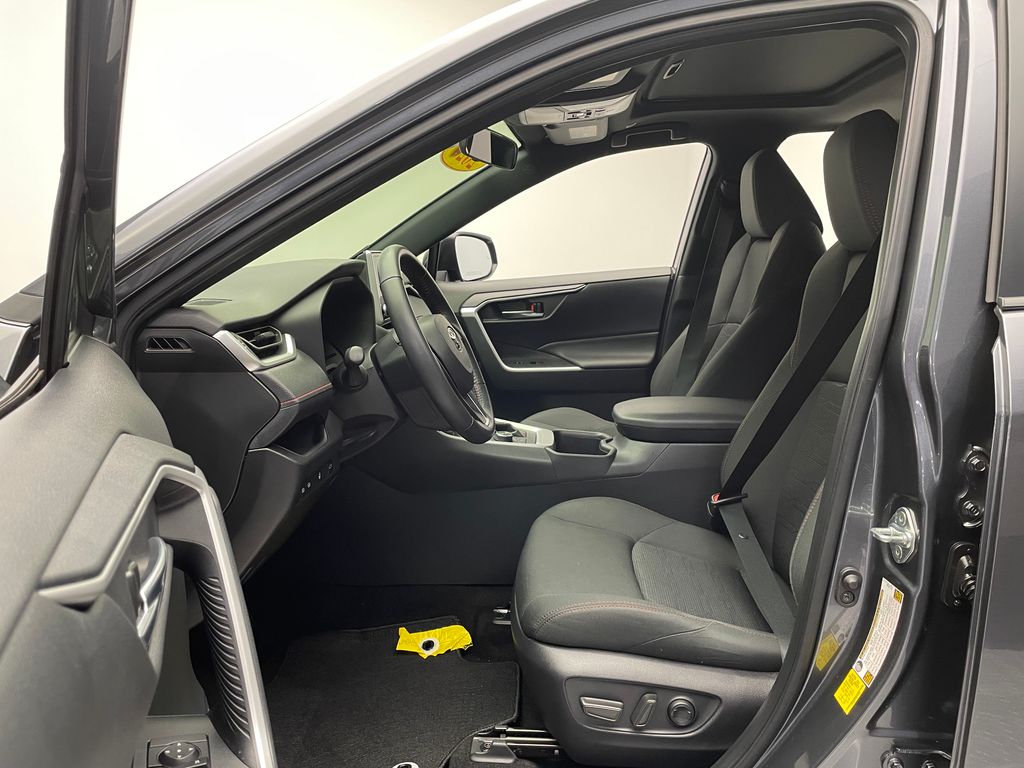 2023 Toyota RAV4 Prime SE 12