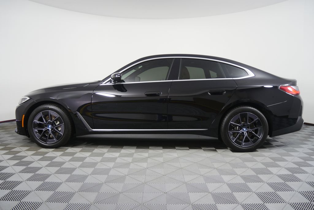 Thumbnail: 2023 BMW i4 - 6