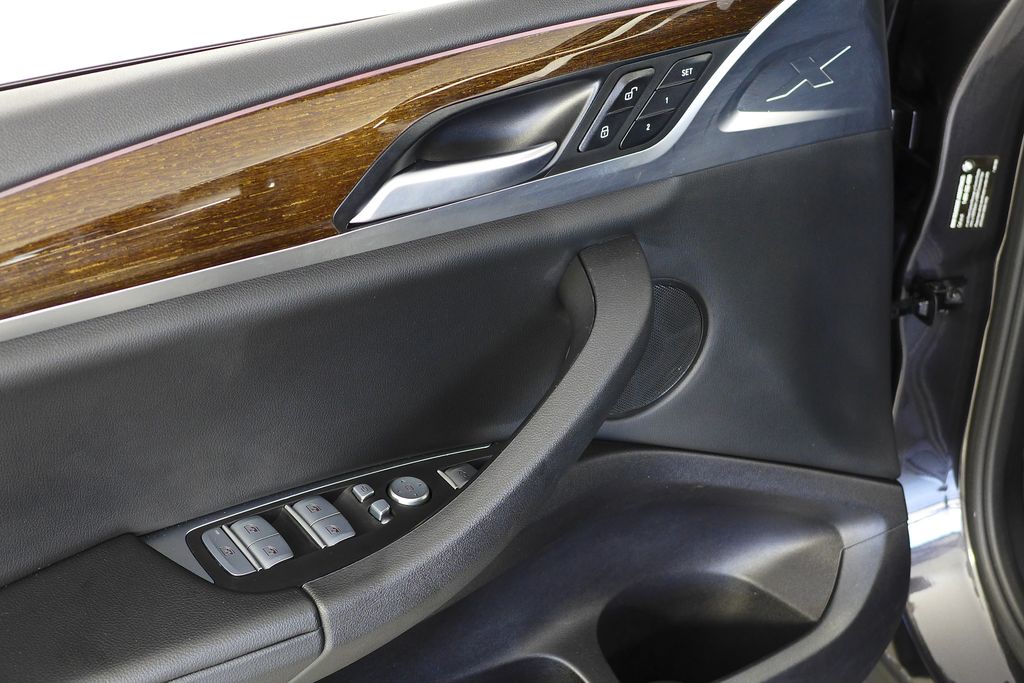 Thumbnail: 2023 BMW X3 - 12