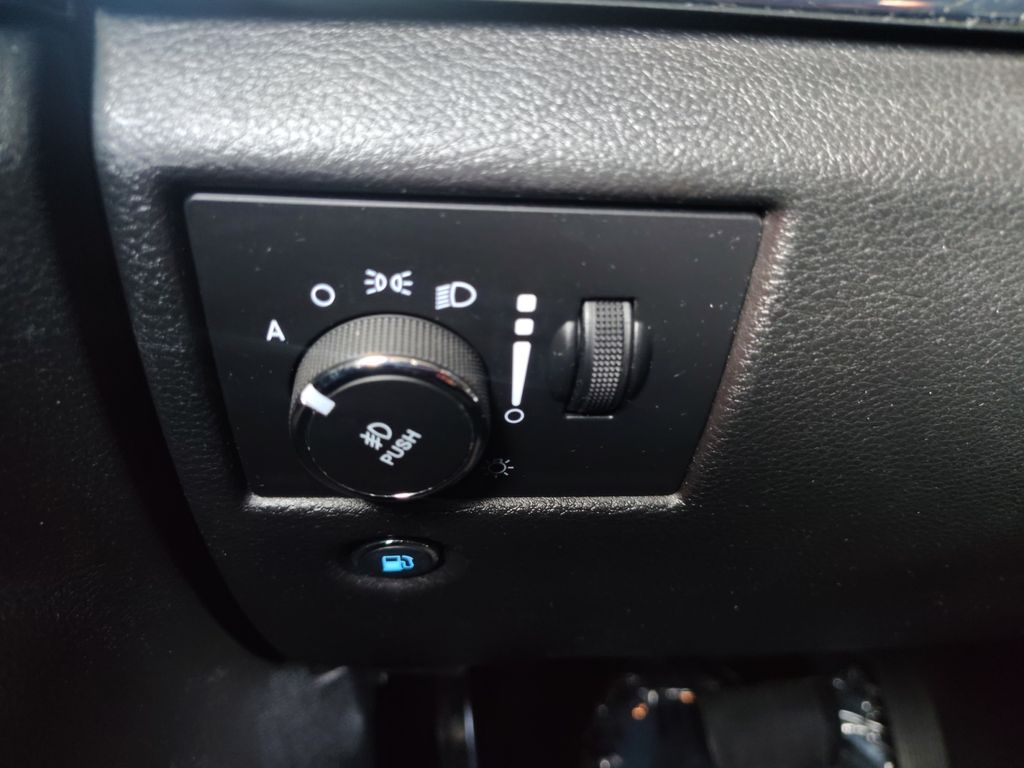 Used Car 2019 Jeep Grand Cherokee  Limited For Sale Under $20,000 In Austin, Texas