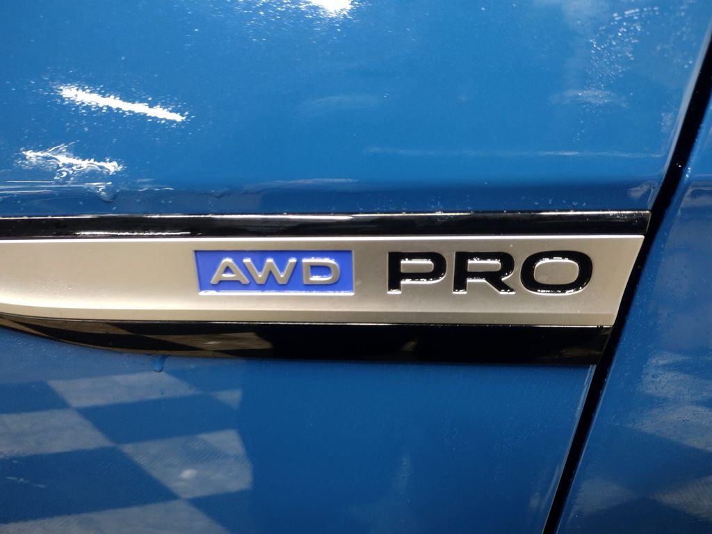 2025 Volkswagen ID.4 Pro