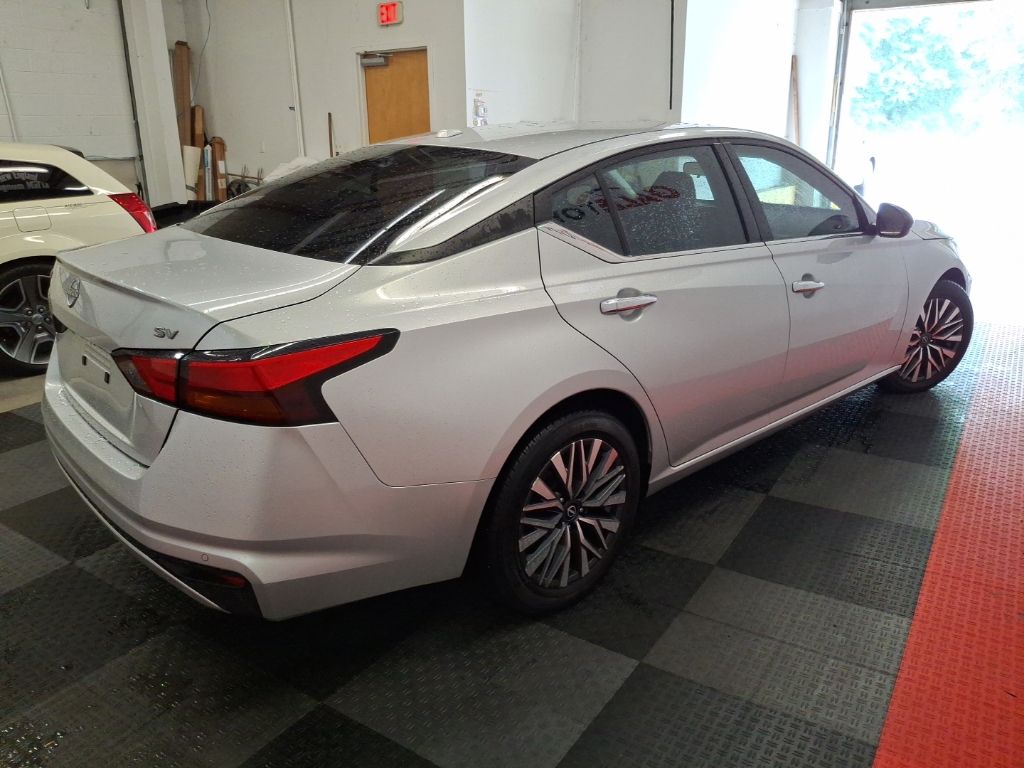 Used 2024 Nissan Altima Sedan