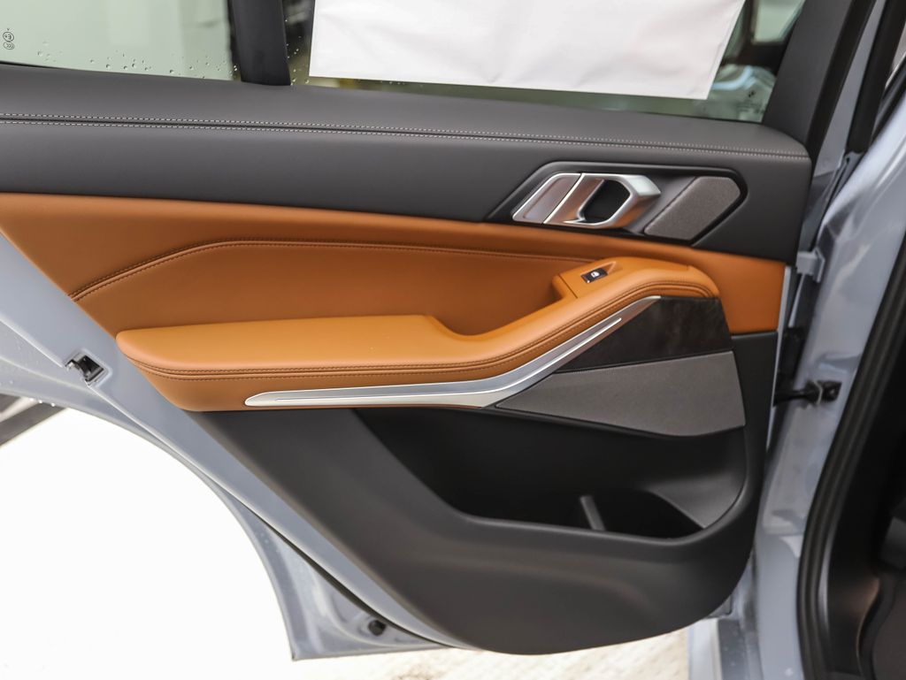 Thumbnail: 2026 BMW X5 - 19