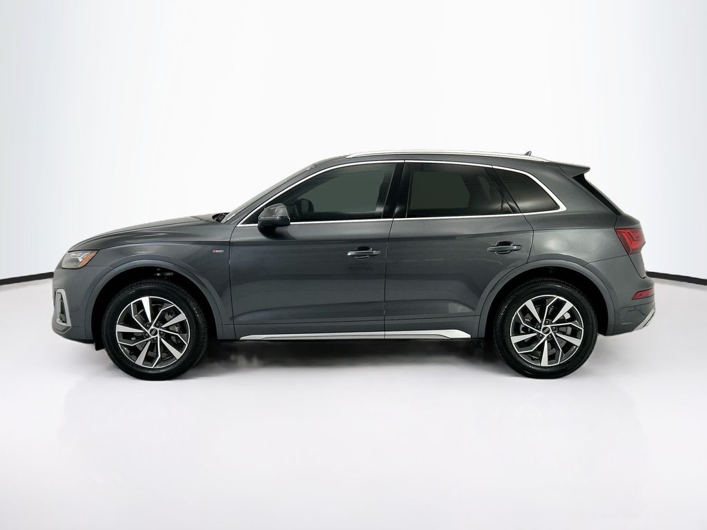 Thumbnail: 2023 Audi Q5 - 8