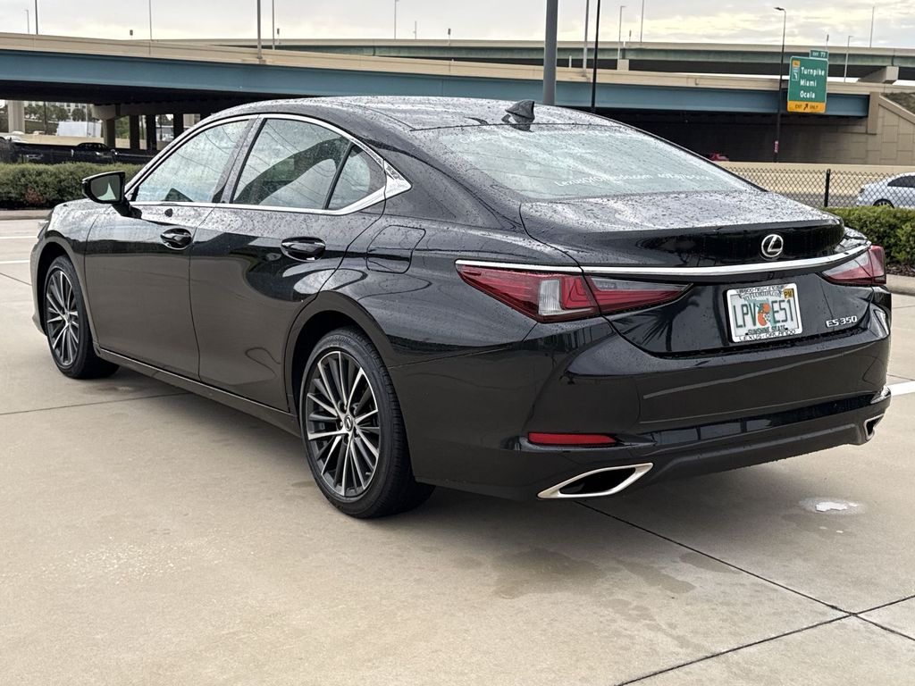 Thumbnail: 2025 Lexus ES - 10