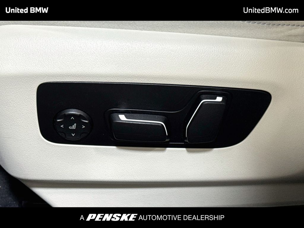 Thumbnail: 2024 BMW 5 Series - 11