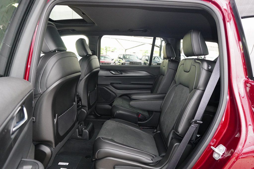 New Car 2025 Jeep Grand Cherokee L  For Sale Under $50,000 In Weatherford, Texas