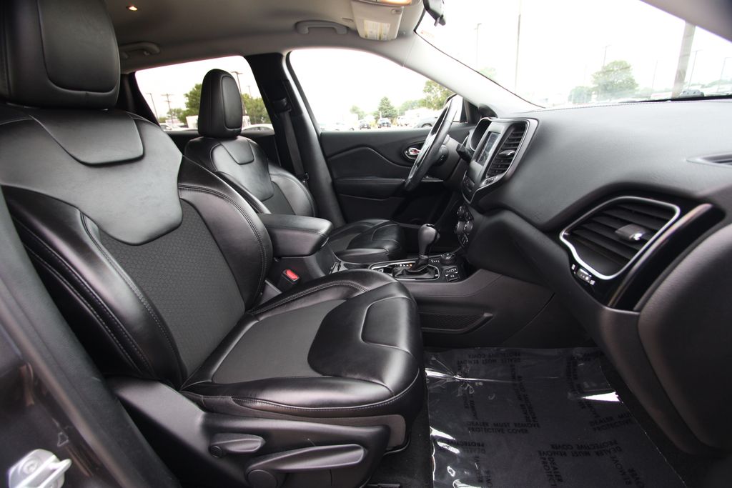 Used 2020 Jeep Cherokee SUV