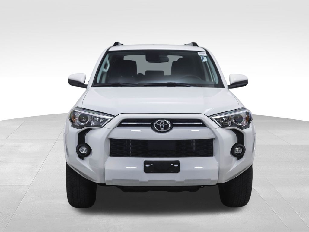 2024 Toyota 4Runner SR5 8