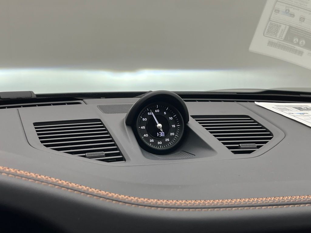 Thumbnail: 2026 Porsche 911 - 20