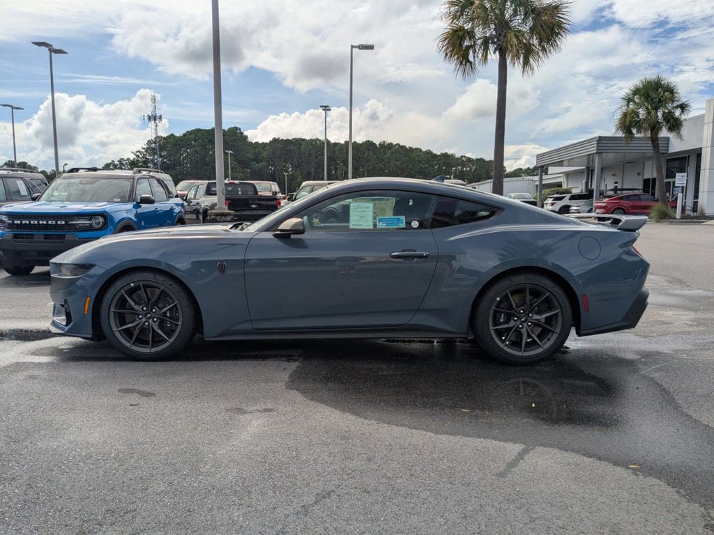 2025 Ford Mustang Dark Horse