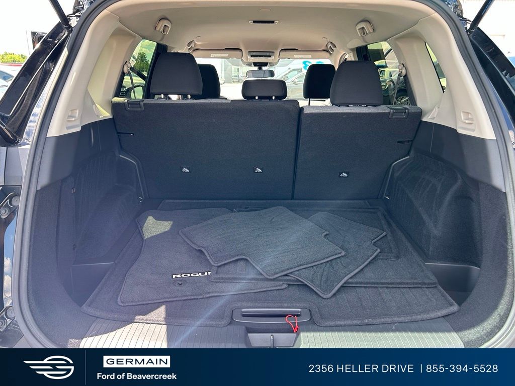 Used 2023 Black Nissan SV image 28